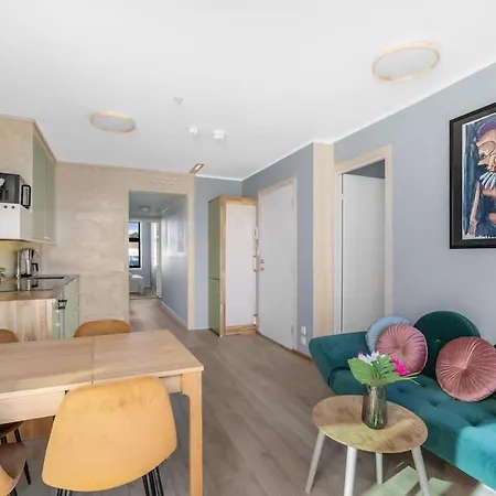 Dinbnb L Family Friendly L 1000m From Station L New L Free Parking Appartement