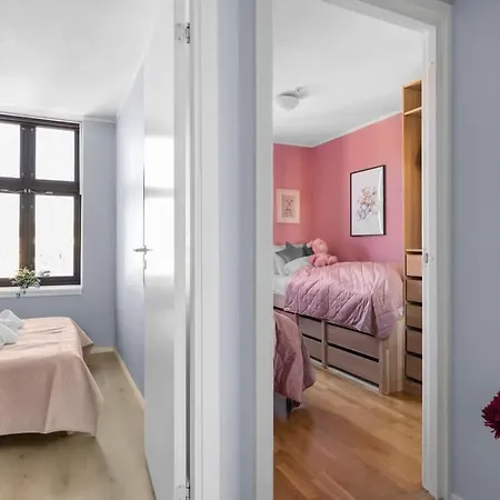 Dinbnb L Family Friendly L 1000m From Station L New L Free Parking Appartement