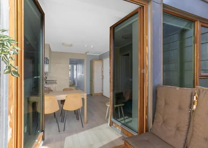 Dinbnb L Family Friendly L 1000m From Station L New L Free Parking Апартаменты *