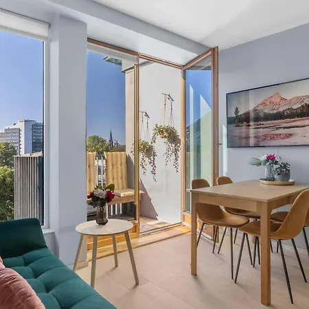 Dinbnb L Family Friendly L 1000m From Station L New 公寓 奥斯陆